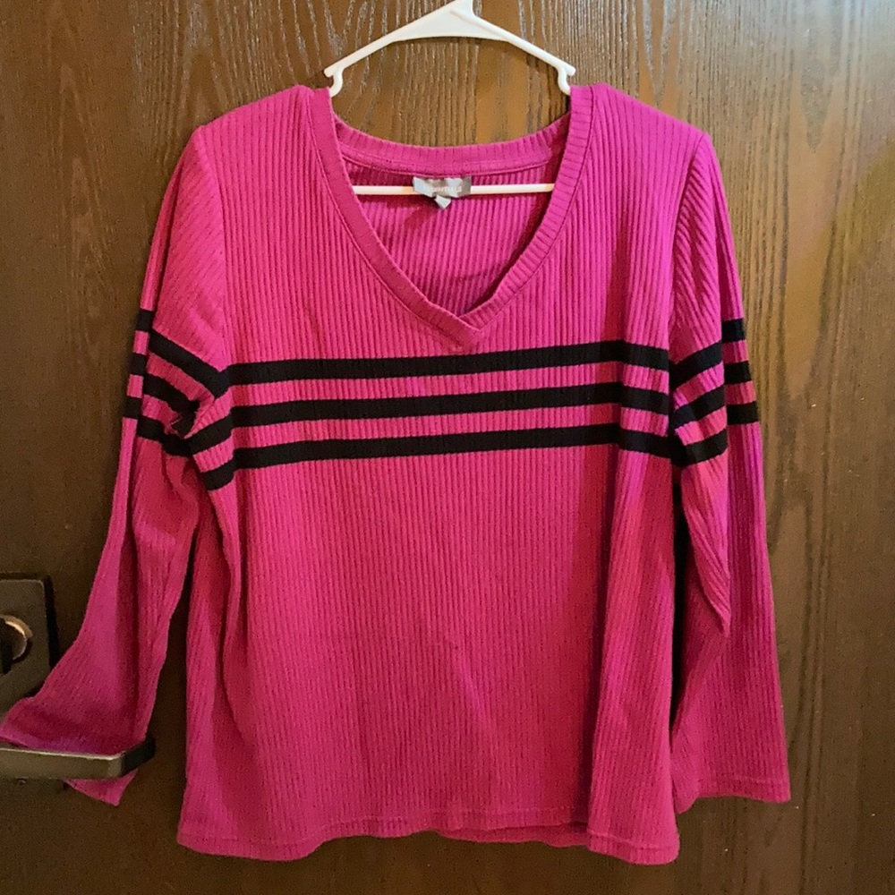 Essentials Women’s 1x long sleeve sweater